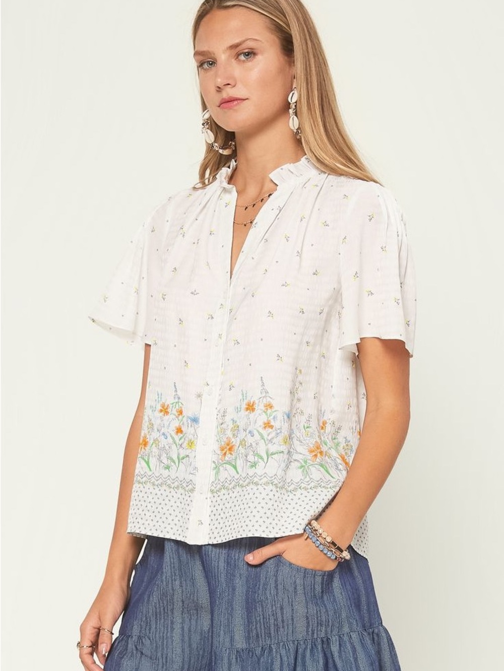 Current Air White Floral Bordered Ruffle Short-Sleeve Button Front Top